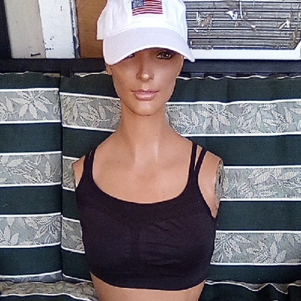 Black Criss Cross Sports Bra Size Small